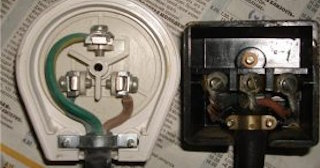 Подключение и монтаж розетки для электроплиты от 572 руб в Мурманске - ЭлектроМрм